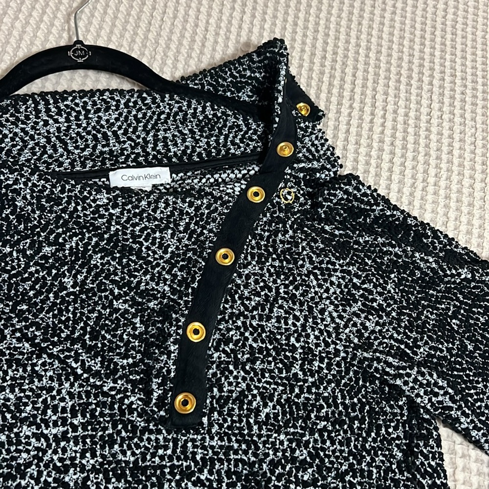 Calvin Klein pullover - Picture 3 of 5